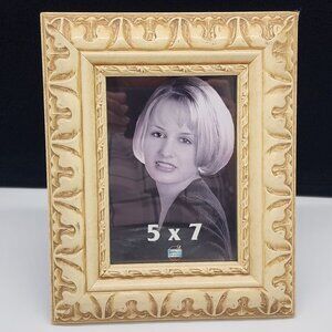 Ornate 5x7 Picture Frame With Vintage 1980s Style Carved Design Greco
